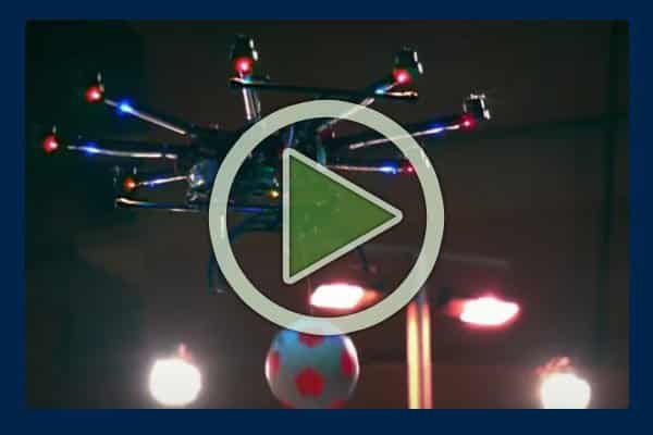 02-Pepsi-Drone-Entertainment-Projector-Screen