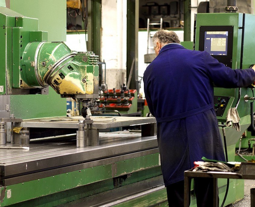 manufacturing with large machine