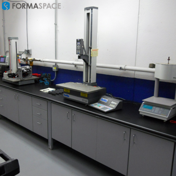 modular laboratory benches with storage