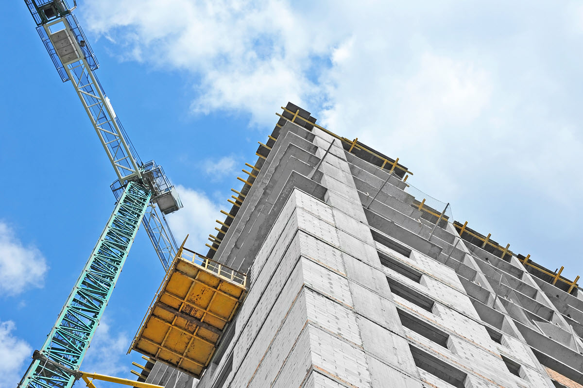 the end of concrete building structures: construction lift